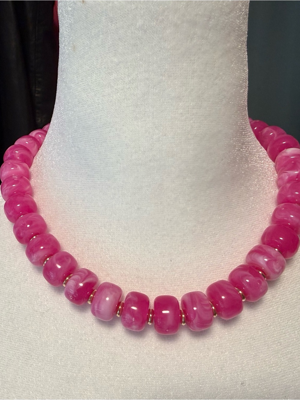 Title: Hot Pink Acrylic Beaded Necklace Chunky Statement Jewelry NWOT